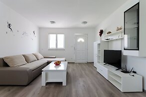 Apartments Ester