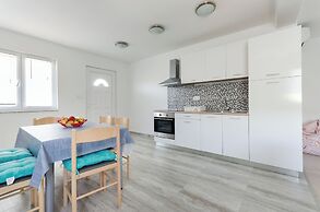 Apartments Ester