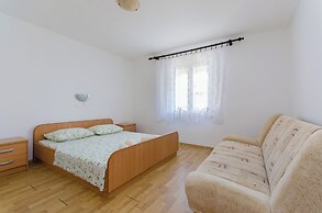 Apartments Ester