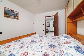 Apartments Ester