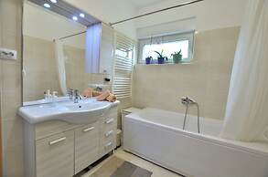 Apartment Amadeo