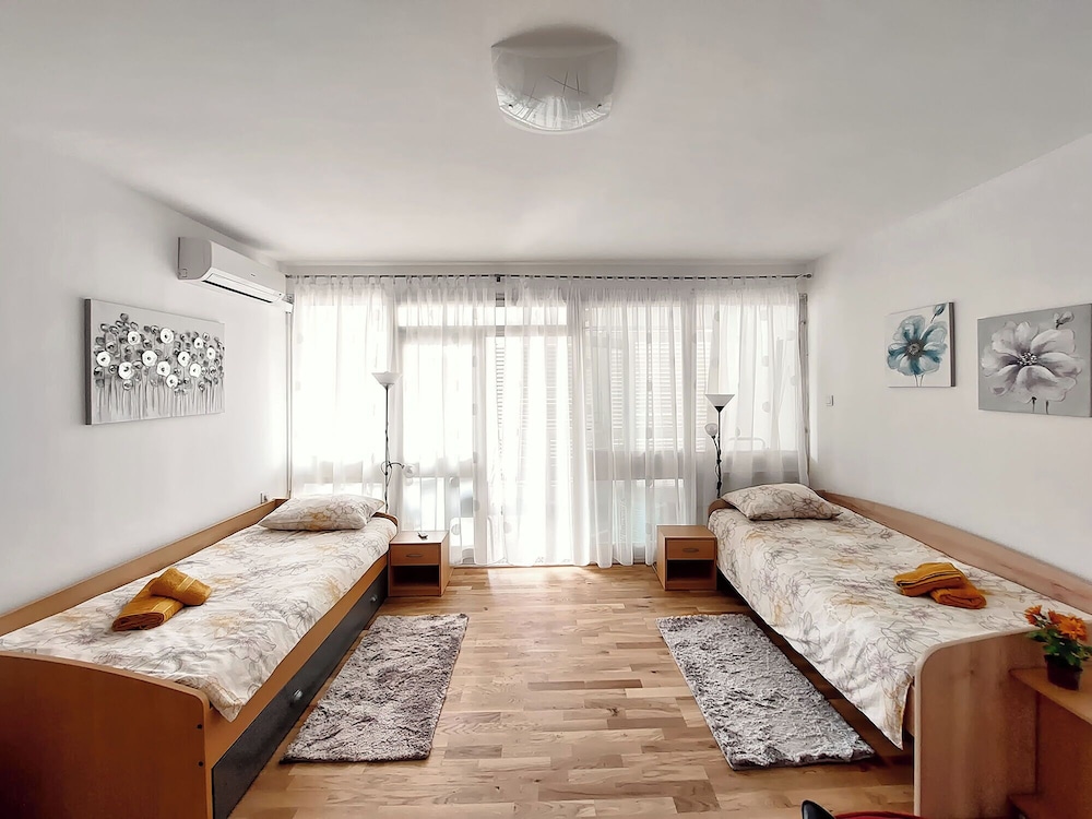 Apartment Oliva