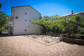 Apartments Biserka G