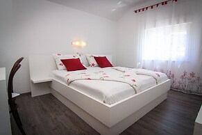 Apartments Biserka G
