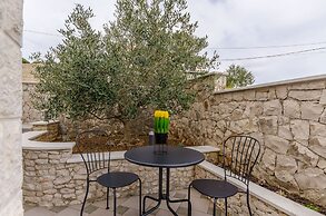 Apartments Doric