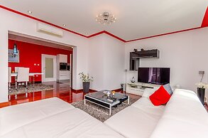 Apartments Doric