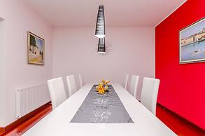 Apartments Doric