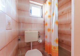 Apartments Anica F