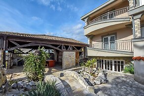 House Levanat