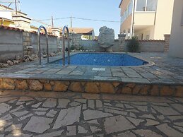 House Levanat