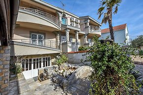 House Levanat