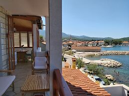 Apartment Next to the sea