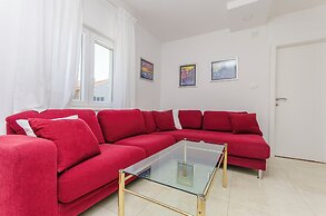 Apartment Oblutak