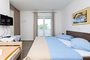 House Nenad