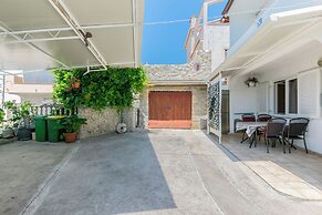 House Nenad