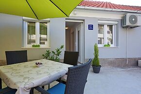 House Dvor
