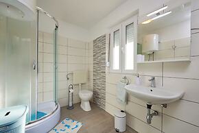 House Dvor