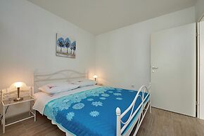 House Dvor
