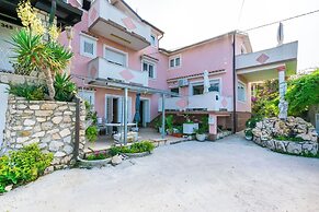 Apartments Antonija