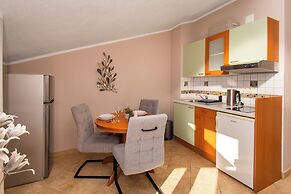 Apartments Ivica