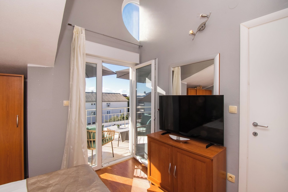 Apartments Ivica