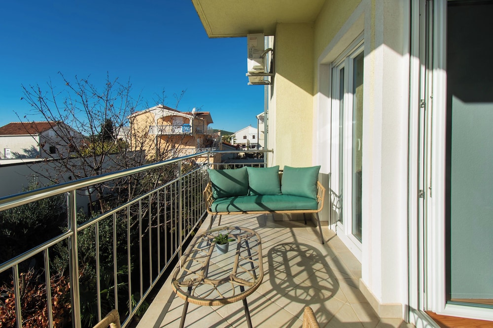Apartments Ivica