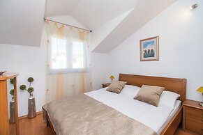 Apartments Ivica