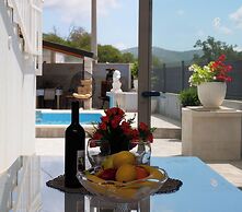 House Luketini Dvori