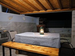 House Luketini Dvori