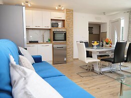 House Luketini Dvori