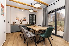 House Vuk