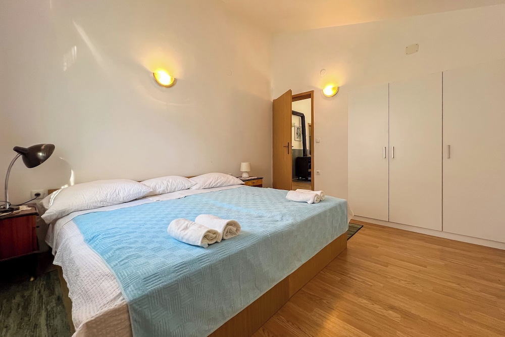Apartments Franjo