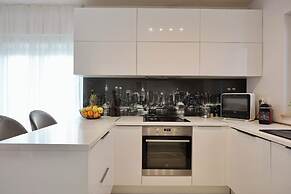 Apartment Holiday Home TiA