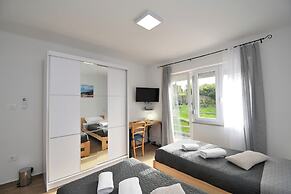 Apartments Plomin