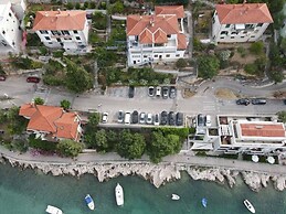 Apartment By the Sea