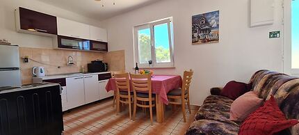 House Karmela