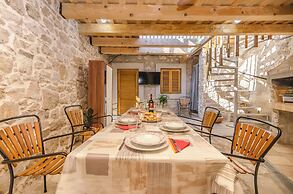 House Hidden Beauty