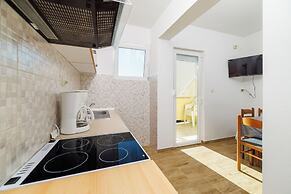 Apartments Milorad M