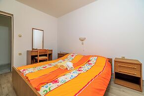 Apartments Milorad M