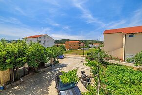 Apartments Milorad M