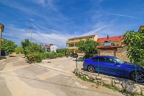 Apartments Milorad M
