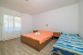 Apartments Milorad M