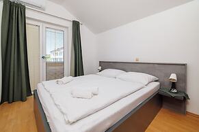 Apartments Ruzica F