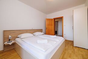 Apartments Ruzica F