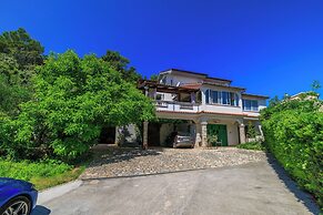 Apartments Mirjana T