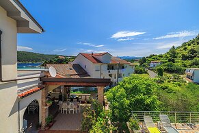 Apartments Mirjana T