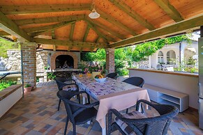 Apartments Mirjana T