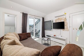 Apartments Mirjana T