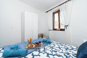 House Brunac With Parking