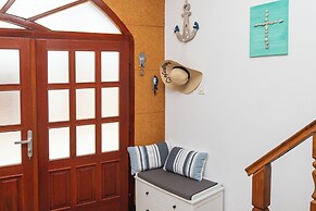House Brunac With Parking